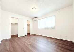10208 S Inglewood Ave in Inglewood, CA - Building Photo - Building Photo