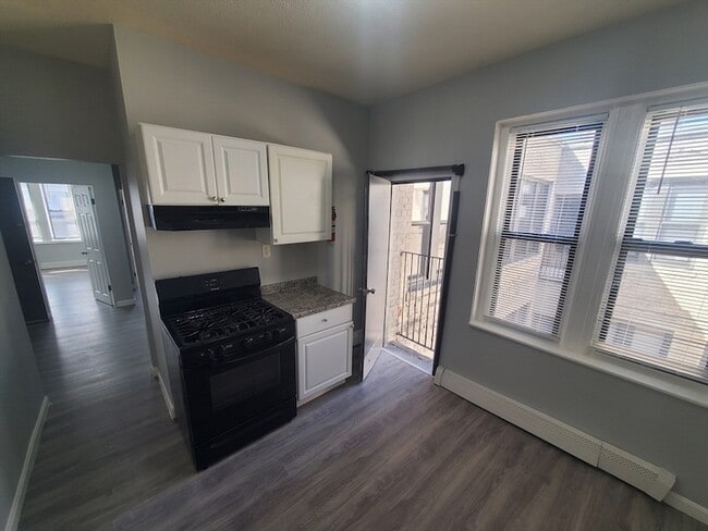 14 Abbotsford St, Unit 8 in Boston, MA - Building Photo - Building Photo