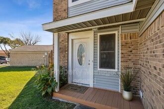 2217 Spicewood Ln in Carrollton, TX - Building Photo - Building Photo