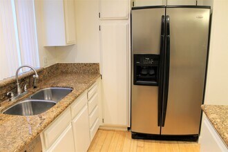 2333 241st St in Lomita, CA - Building Photo - Building Photo