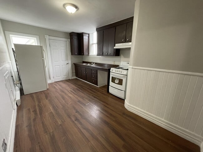 317 King St W in Saint John, NB - Building Photo - Building Photo