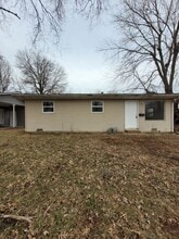 2603 W Madison St in Springfield, MO - Foto de edificio - Building Photo