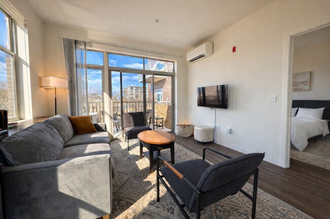 1623 N Jackson St, Unit SI ID1379028P in Milwaukee, WI - Building Photo - Building Photo