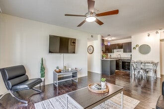 The Enclave at the Stadium in Waco, TX - Building Photo - Building Photo