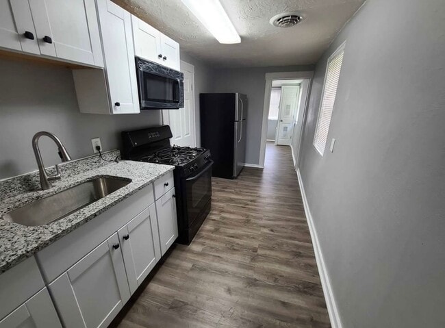 1900 Deering Ave in Baltimore, MD - Foto de edificio - Building Photo