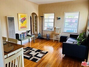 1108 S Sycamore Ave in Los Angeles, CA - Building Photo - Building Photo