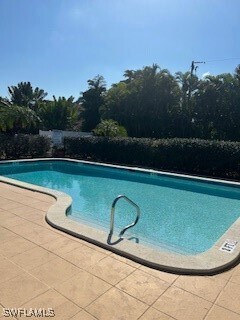4938 West Blvd in Naples, FL - Foto de edificio - Building Photo