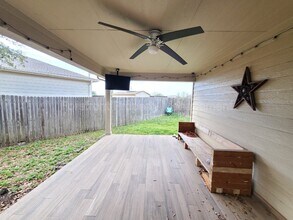 555 Planters Pass in Schertz, TX - Building Photo - Building Photo