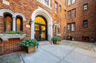 4333 46th St in Sunnyside, NY - Building Photo - Building Photo