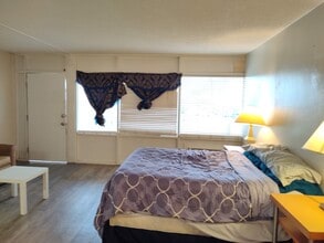 2506 S Ocean Blvd, Unit 3 in Myrtle Beach, SC - Foto de edificio - Building Photo