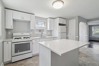 27 Fern St in Naugatuck, CT - Building Photo - Building Photo