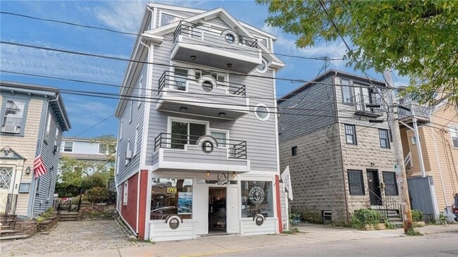 492 Thames St in Newport, RI - Building Photo - Building Photo