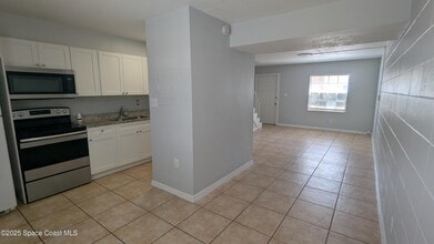 55 Needle Blvd in Merritt Island, FL - Building Photo - Building Photo