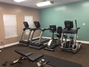 Collegewood Apartments in Morristown, TN - Building Photo - Building Photo