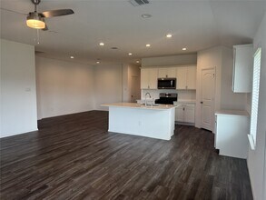 5005 Almond Ter Dr in Katy, TX - Building Photo - Building Photo