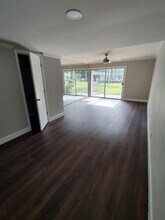 32 S Forest Beach Dr in Hilton Head, SC - Building Photo - Building Photo