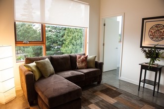 3339 SE Division St in Portland, OR - Building Photo - Interior Photo