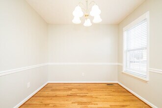 105 Walton Trce S in Hendersonville, TN - Building Photo - Building Photo
