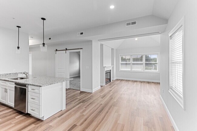 21 Market St in Foxboro, MA - Building Photo - Building Photo