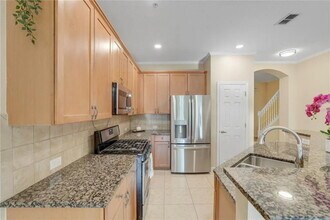 839 Assembly Ct in Kissimmee, FL - Building Photo - Building Photo