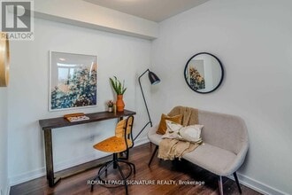 18 Erskine Ave in Toronto, ON - Building Photo - Building Photo