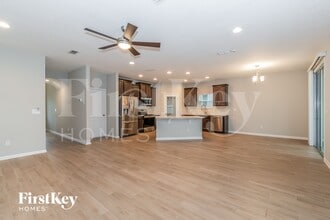 8134 Dancing Fox St in Jacksonville, FL - Building Photo - Building Photo