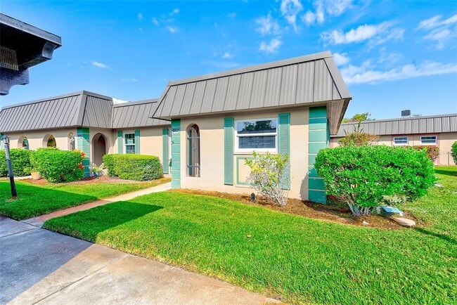 4308 Summersun Dr in New Port Richey, FL - Building Photo - Building Photo