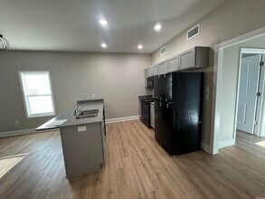 215 N Elm St in Jacksonville, AR - Building Photo - Building Photo