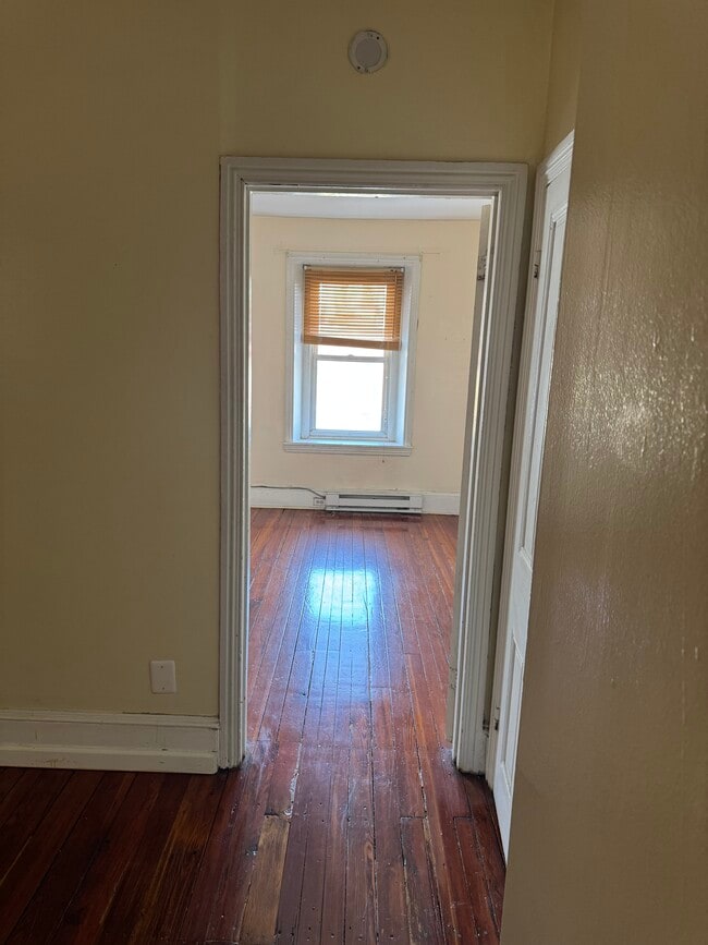 2914 Poplar St, Unit 3