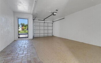 13711 Raleigh Ln in Ft. Myers, FL - Building Photo - Building Photo