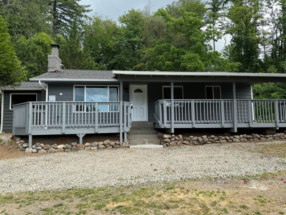 20314 Gun Club Rd in Granite Falls, WA - Building Photo