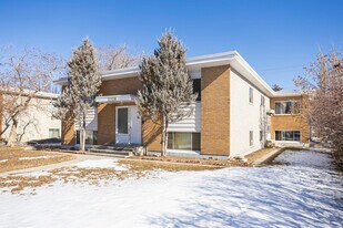 1928 34 St SW in Calgary, AB - Building Photo