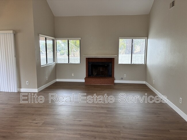 4582 Villas Dr in Bonita, CA - Building Photo - Building Photo