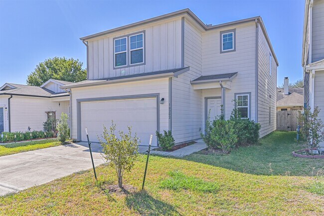 10202 Clearwick St in Houston, TX - Building Photo - Building Photo