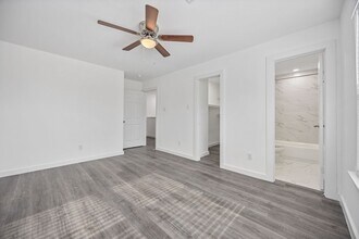 8216 Bigwood St in Houston, TX - Building Photo - Building Photo