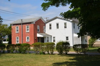 116 Woodside Dr in Newark, NY - Building Photo - Building Photo