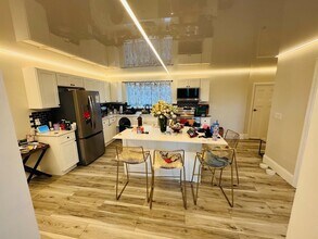 128 Academy Hill Rd in Boston, MA - Building Photo - Building Photo