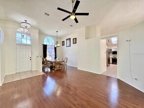 10028 Oasis Palm Dr in Tampa, FL - Building Photo - Building Photo