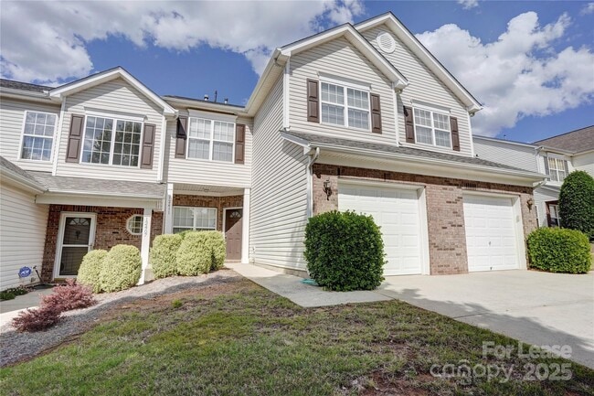 property at 12411 Stratfield Pl Cir