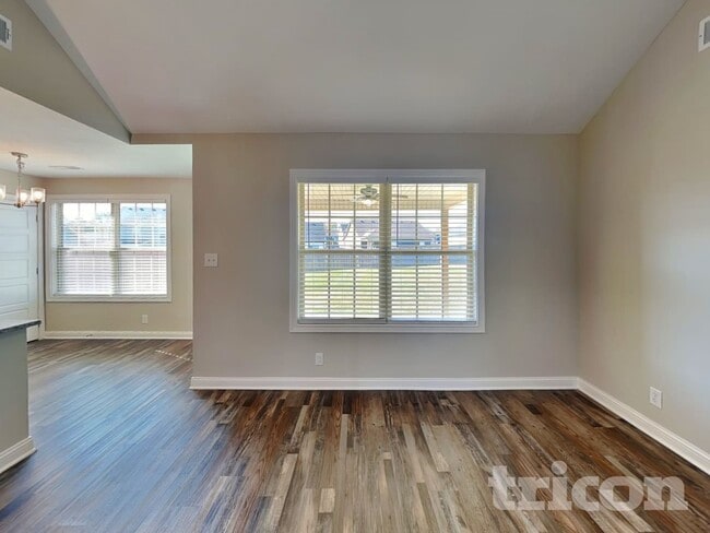 1085 Dublin Dr in Clarksville, TN - Building Photo - Building Photo