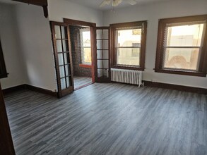 1560 7th Ave in Moline, IL - Building Photo - Building Photo