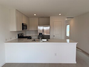 922 Pertuso Ln in Huffman, TX - Building Photo - Building Photo