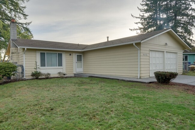 2015 S 301st St in Federal Way, WA - Building Photo - Building Photo