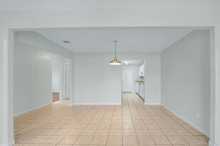 7202 Montgomery Dr in San Antonio, TX - Building Photo