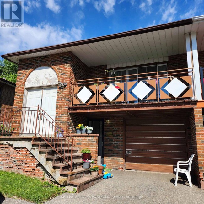 property at 2675 Sherhill Dr