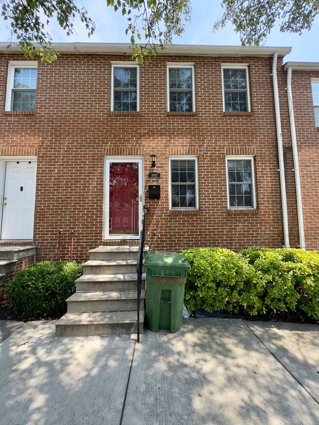 1007 N Central Ave in Baltimore, MD - Building Photo - Building Photo