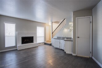 3749 Carlyle Dr in Las Vegas, NV - Building Photo - Building Photo