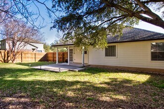 10700 Beard Ave in Austin, TX - Building Photo - Building Photo
