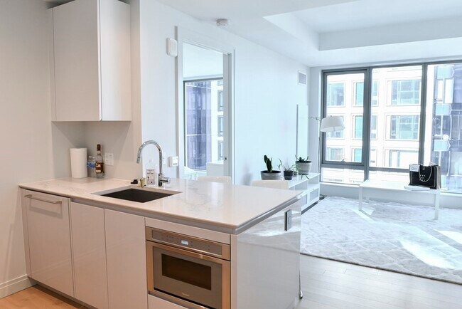 135 Seaport Blvd, Unit 1 in Boston, MA - Building Photo - Building Photo