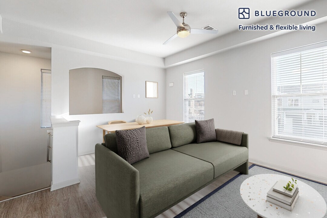 1000 Lupine in Los Angeles, CA - Building Photo